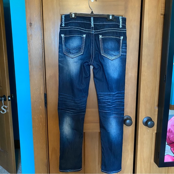 Daytrip Jeans - Picture 4 of 8